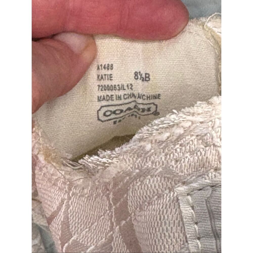 Coach Katie Signature slip ons in Chalk - 8.5 - Picture 9 of 9
